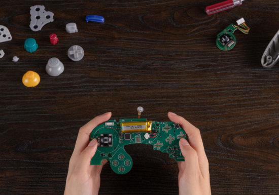 8BitDO: Mod Kit für GameCube-Controller lässt euch den Kabelsalat vergessen