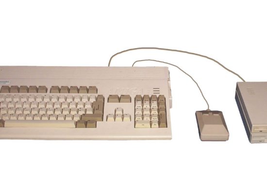 Rechtsstreitigkeiten halten Amiga-1200-Replik auf